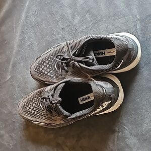 Hoka One One mens 12.5 2E